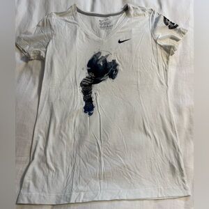 Nike White and Blue Graphic Women’s Tee